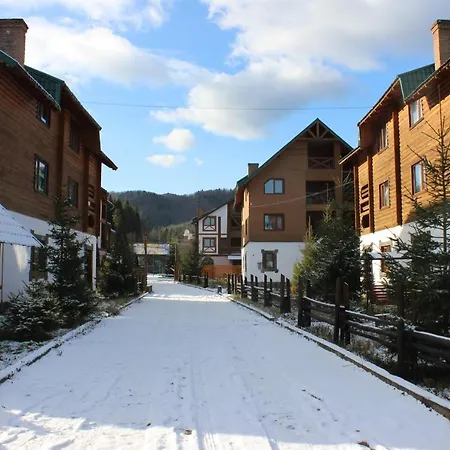 Hirskyy Svitanok فندق *